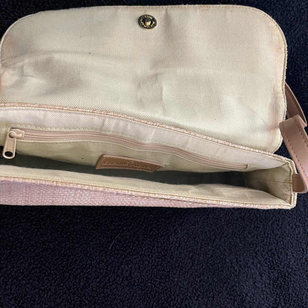 Embroidered Tan Woven Handbag - Picture 3 of 3